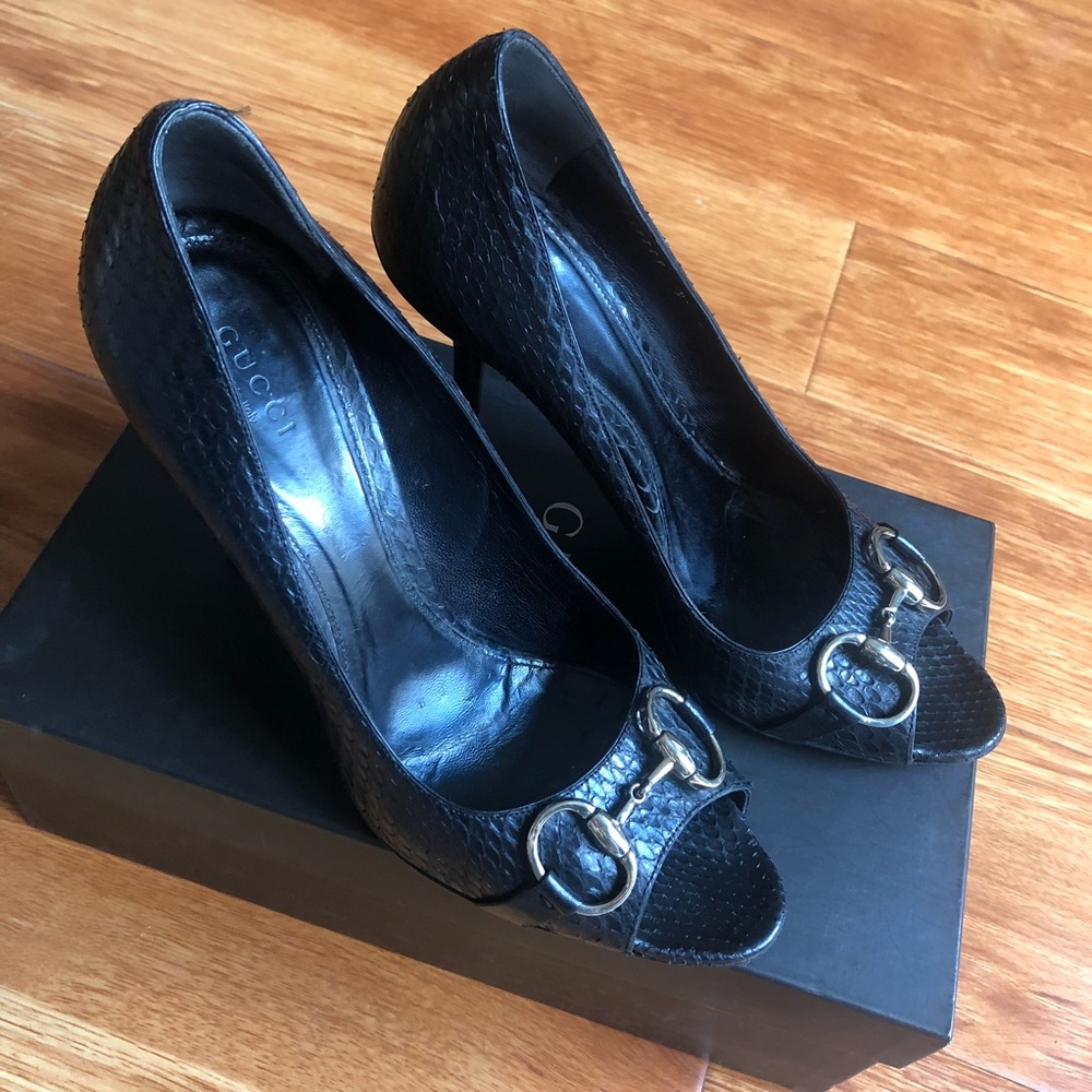 GUCCI Horsebit Snakeskin Pumps